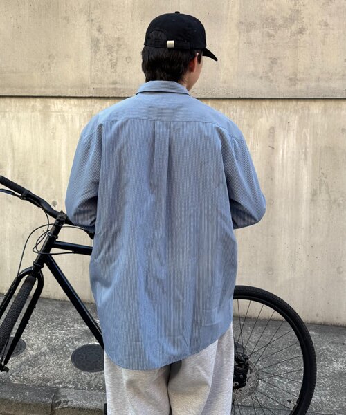 CIAOPANIC TYPY(チャオパニックティピー)の「【肌触り◎】ユニセックス/シルクタッチ立体ストライプシャツ(シャツ/ブラウス・レディース・ネイビー/グリーン/ライトグレー・MEDIUM/LARGE)」の6枚目の写真