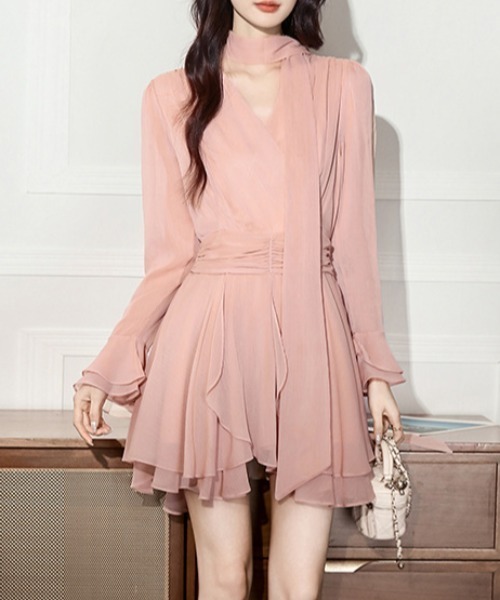 FREE STYLISTS（フリー スタイリスト）の「YUGA_YGMC　　Cache-coeur chiffon flared dress（ドレス・レディース・ベビーピンク/オフホワイト・M/L/XL/S）」の6枚目の写真