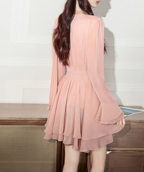 FREE STYLISTS（フリー スタイリスト）の「YUGA_YGMC　　Cache-coeur chiffon flared dress（ドレス・レディース・ベビーピンク/オフホワイト・M/L/XL/S）」の12枚目の写真