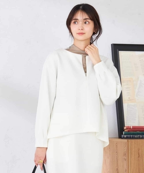 a.v.v（アーヴェヴェ）の「ZIP付きダンボールプルオーバー（スウェット・レディース・アイボリー/ダークインディゴブルー/ネイビー・36/38/40）」の2枚目の写真