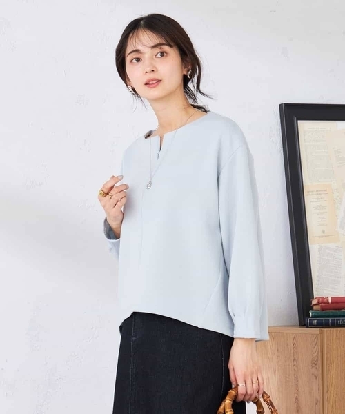 a.v.v（アーヴェヴェ）の「ZIP付きダンボールプルオーバー（スウェット・レディース・アイボリー/ダークインディゴブルー/ネイビー・36/38/40）」の5枚目の写真