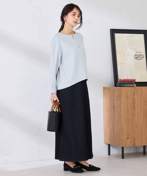 a.v.v（アーヴェヴェ）の「ZIP付きダンボールプルオーバー（スウェット・レディース・アイボリー/ダークインディゴブルー/ネイビー・36/38/40）」の8枚目の写真