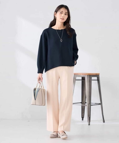 a.v.v（アーヴェヴェ）の「ZIP付きダンボールプルオーバー（スウェット・レディース・アイボリー/ダークインディゴブルー/ネイビー・36/38/40）」の13枚目の写真