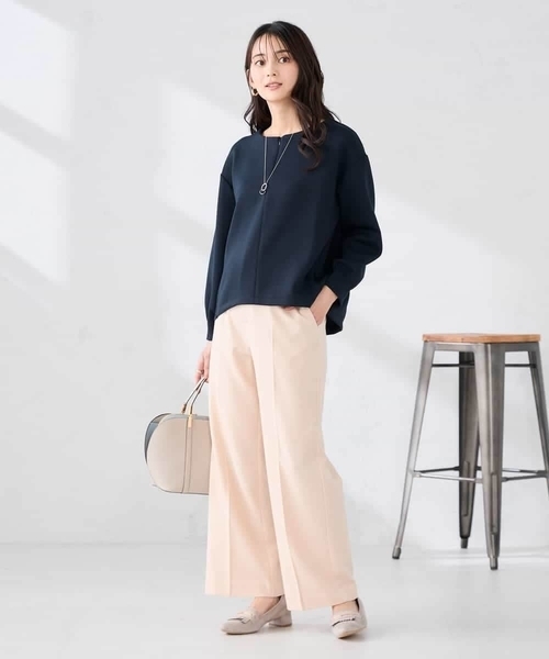 a.v.v（アーヴェヴェ）の「ZIP付きダンボールプルオーバー（スウェット・レディース・アイボリー/ダークインディゴブルー/ネイビー・36/38/40）」の15枚目の写真