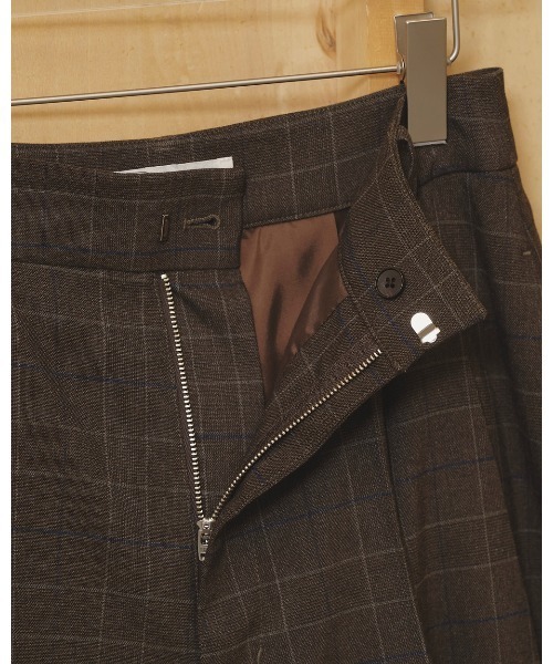 TODAYFUL（トゥデイフル）の「Pleats Bermuda Pants（その他パンツ・レディース・マルチ/ブラック・38inch/36inch）」の17枚目の写真