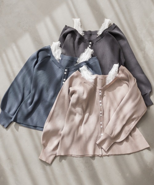 CLETTE（クレット）の「CLETTEオリジナルレースレイヤード風フロントボタンニット（ニット/セーター・レディース・チャコールグレー/ブルー/ピンク・4L/3L/LL）」の14枚目の写真