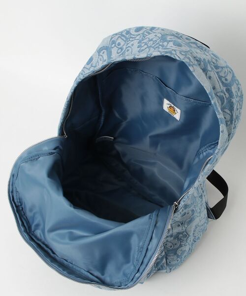 A BATHING APE(アベイシングエイプ)の「BABY MILO LARGE BACKPACK #4(バックパック/リュック・メンズ・サックスブルー・FREE)」の8枚目の写真