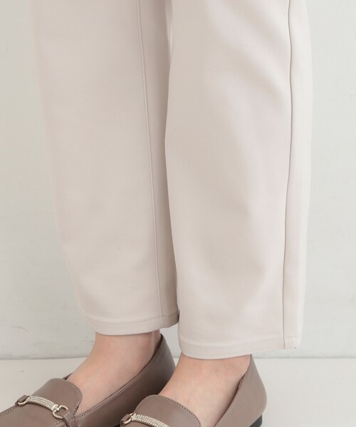 SHOO・LA・RUE(シューラルー)の「【洗濯機可/SS-LL/ストレッチ】すらっときれい見え 大人のストレートパンツ(その他パンツ・レディース・ナチュラル/オフホワイト/ブラック・01/02/10/04/03)」の4枚目の写真