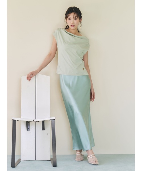 LAGUNAMOON(ラグナムーン)の「【接触冷感】スリットサテンナロースカート 【夏服】【オフィスカジュアル】(スカート・レディース・イエロー/アイボリー/ミント・MEDIUM/SMALL)」の5枚目の写真