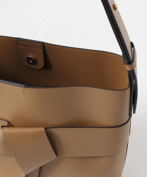 URBAN RESEARCH DOORS（アーバンリサーチドアーズ）の「リボンショルダーバッグ（ショルダーバッグ・レディース・キャメル/ブラック・ONE）」の6枚目の写真