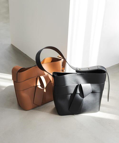 URBAN RESEARCH DOORS（アーバンリサーチドアーズ）の「リボンショルダーバッグ（ショルダーバッグ・レディース・キャメル/ブラック・ONE）」の9枚目の写真