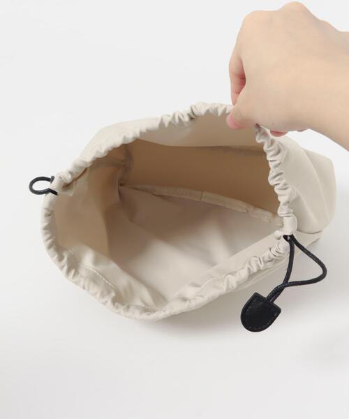 URBAN RESEARCH DOORS（アーバンリサーチドアーズ）の「リボンショルダーバッグ（ショルダーバッグ・レディース・キャメル/ブラック・ONE）」の15枚目の写真