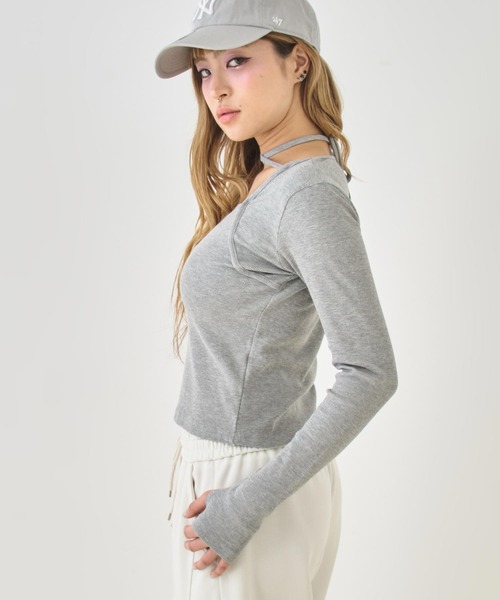 ANAP(アナップ)の「クロスチョーカーネックサムホールリブトップス(Tシャツ/カットソー・レディース・ライトブルー/ブラック/グレー/オフホワイト・F)」の10枚目の写真