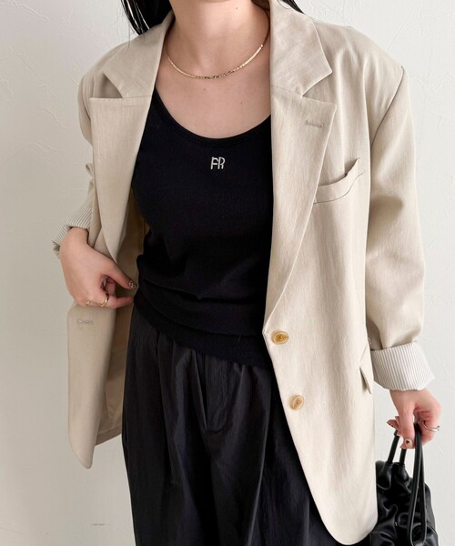 fredy emue（フレディエミュ）の「FR刺繍タンクトップ（タンクトップ・レディース・ブラック/ライトグレー/チャコールグレー/オフホワイト・38）」の6枚目の写真