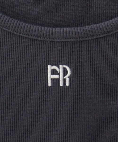fredy emue（フレディエミュ）の「FR刺繍タンクトップ（タンクトップ・レディース・ブラック/ライトグレー/チャコールグレー/オフホワイト・38）」の22枚目の写真