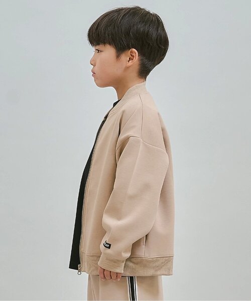 b・ROOM（ビールーム）の「【セットアップ対応・スクール対応】さらっと羽織れるブルゾン（ブルゾン・キッズ・ブラック/ブルーグレー/グレイッシュベージュ・110cm/100cm/150cm/140cm/120cm/130cm）」の16枚目の写真