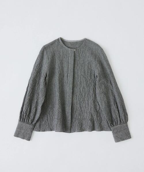 conges payes ADIEU TRISTESSE(コンジェ ペイエ アデュートリステス)の「ワッフルラウンドカラーシャツ(シャツ/ブラウス・レディース・ベージュ系その他/ブラック系その他/ブルー系その他・38)」の1枚目の写真