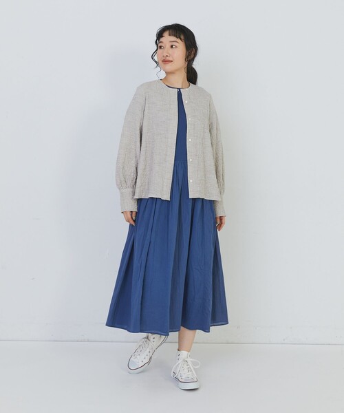 conges payes ADIEU TRISTESSE(コンジェ ペイエ アデュートリステス)の「ワッフルラウンドカラーシャツ(シャツ/ブラウス・レディース・ベージュ系その他/ブラック系その他/ブルー系その他・38)」の4枚目の写真