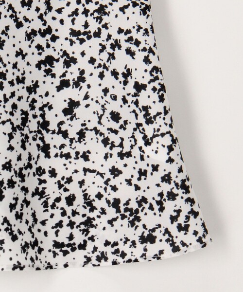 MICO COULIER（ミコクリエ）の「肩フリルブラウス（シャツ/ブラウス・レディース・ホワイト系その他/ブラック系その他・38）」の12枚目の写真