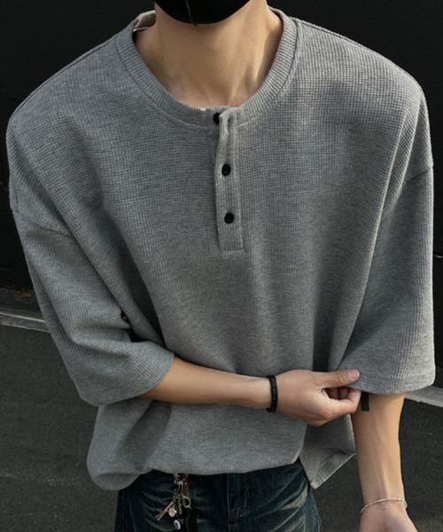link lot(リンクロット)の「ワッフル / オーバーサイズヘンリーネックT(Tシャツ/カットソー・メンズ・グレー/ブラック・L/M)」の5枚目の写真