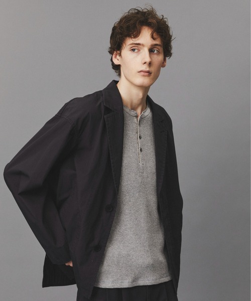 PUBLIC TOKYO(パブリックトウキョウ)の「【セットアップ対応】リッチコットンウォッシュドジャケット /春服/コットン100%/ハリ感(テーラードジャケット・メンズ・ベージュ/ブラック系その他・2/1)」の11枚目の写真