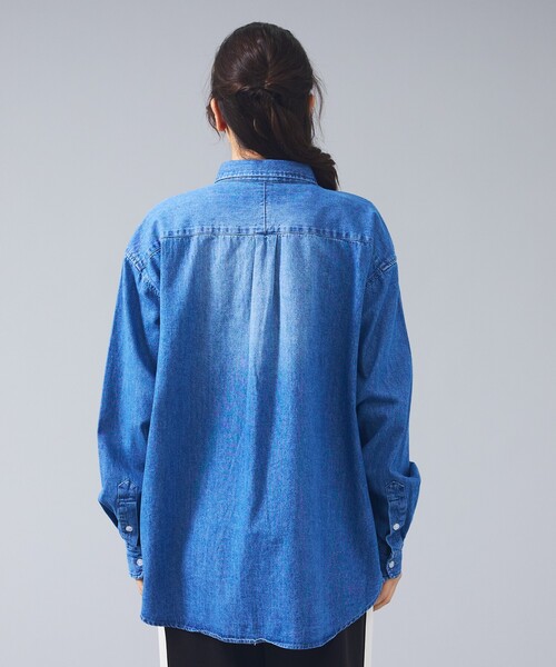 UNIVERSAL OVERALL(ユニバーサルオーバーオール)の「【UNIVERSAL OVERALL / ユニバーサルオーバーオール】リラックスフィット デニムシャツ / ユニセックス(シャツ/ブラウス・メンズ・ブルー・L/M)」の8枚目の写真