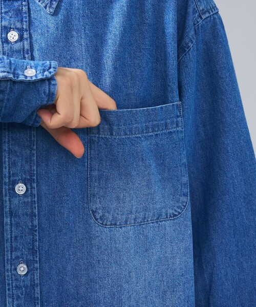 UNIVERSAL OVERALL(ユニバーサルオーバーオール)の「【UNIVERSAL OVERALL / ユニバーサルオーバーオール】リラックスフィット デニムシャツ / ユニセックス(シャツ/ブラウス・メンズ・ブルー・L/M)」の12枚目の写真