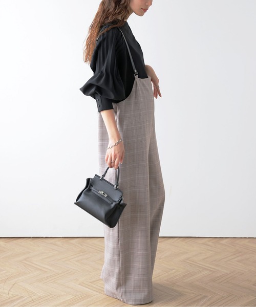 La-gemme(ラジェム)の「サスペンダー付きワイドサロペット(サロペット/オーバーオール・レディース・ブラック/アイボリー/ベージュ/チェック・フリー)」の17枚目の写真