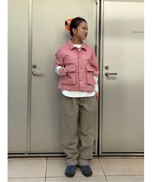 Snow Peak(スノーピーク)の「Snow Peak / Nylon Washer Trousers ナイロンワッシャートラウザー(その他パンツ・メンズ・ブラック/グレイッシュベージュ/チャコール・S/L/M)」の4枚目の写真