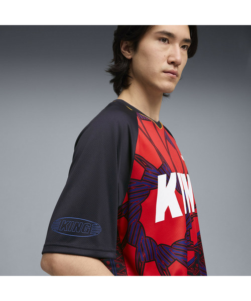 PUMA（プーマ）の「PUMA プーマ ユニセックス キング エクストラヴァガンザ 半袖 シャツ（Tシャツ/カットソー・メンズ・ブラック/グリーン系その他3/ネイビー・XX-LARGE/X-LARGE/LARGE/SMALL/MEDIUM）」の9枚目の写真