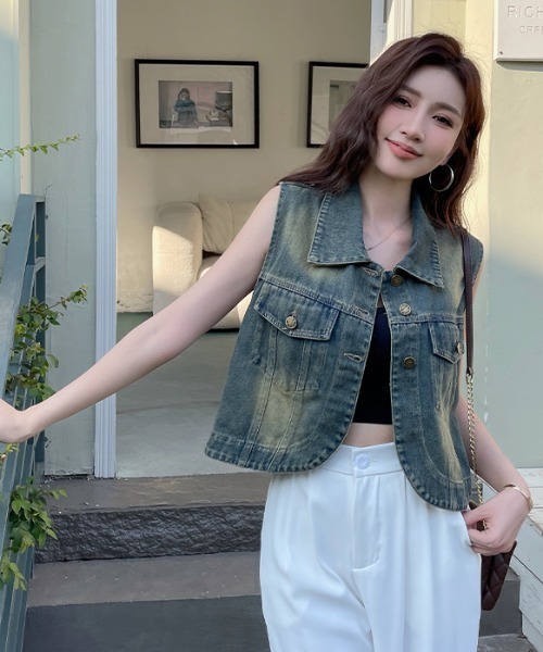 emi+(エミプラス)の「ショート丈デニムベスト(ベスト・レディース・インディゴブルー/ブルー・FREE)」の18枚目の写真