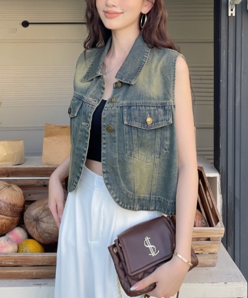 emi+(エミプラス)の「ショート丈デニムベスト(ベスト・レディース・インディゴブルー/ブルー・FREE)」の9枚目の写真