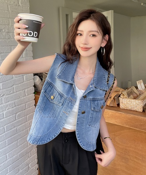 emi+(エミプラス)の「ショート丈デニムベスト(ベスト・レディース・インディゴブルー/ブルー・FREE)」の12枚目の写真