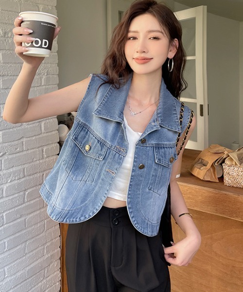 emi+(エミプラス)の「ショート丈デニムベスト(ベスト・レディース・インディゴブルー/ブルー・FREE)」の5枚目の写真