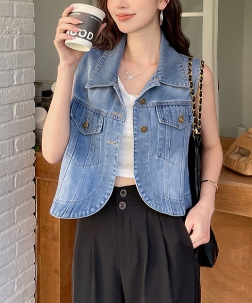 emi+(エミプラス)の「ショート丈デニムベスト(ベスト・レディース・インディゴブルー/ブルー・FREE)」の7枚目の写真