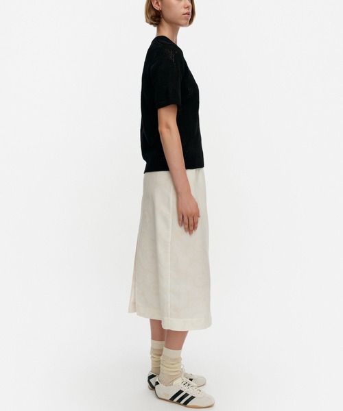 marimekko（マリメッコ）の「Vilkkuu Unikko / Knitted top（ニット/セーター・レディース・ブラック・X-SMALL/SMALL/MEDIUM/LARGE）」の2枚目の写真