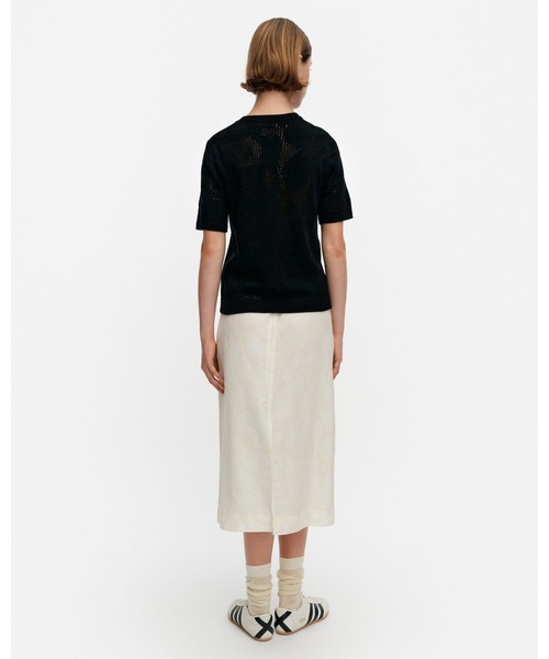 marimekko（マリメッコ）の「Vilkkuu Unikko / Knitted top（ニット/セーター・レディース・ブラック・X-SMALL/SMALL/MEDIUM/LARGE）」の3枚目の写真