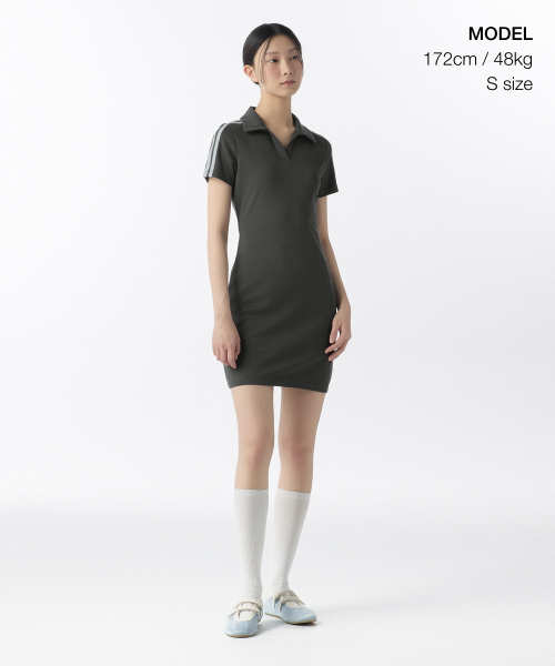 MUSINSA STANDARD WOMAN（ムシンサスタンダードウーマン）の「ウィメンズスリットネックレーストリムポロワンピース[ダークグレー/スカイブルー]（ワンピース・レディース・その他・X-SMALL/SMALL/LARGE）」の2枚目の写真