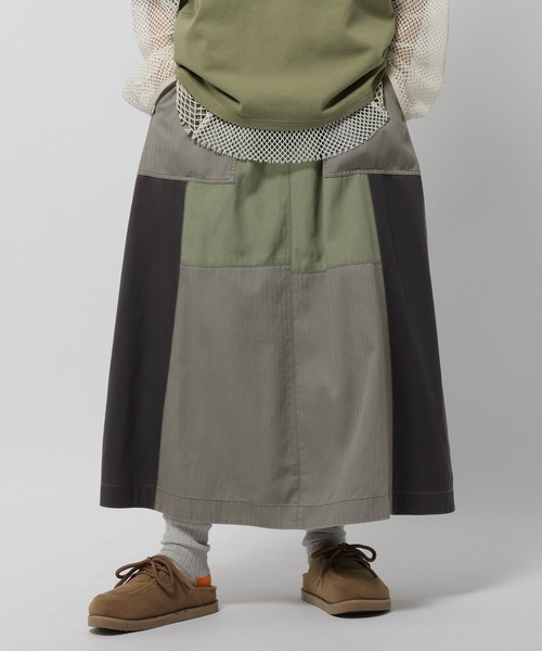 niko and...（ニコアンド）の「リメイクライクセミフレアスカート（スカート・レディース・アイボリー/カーキ/チャコール・FREE）」の10枚目の写真