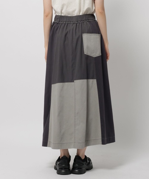 niko and...（ニコアンド）の「リメイクライクセミフレアスカート（スカート・レディース・アイボリー/カーキ/チャコール・FREE）」の13枚目の写真