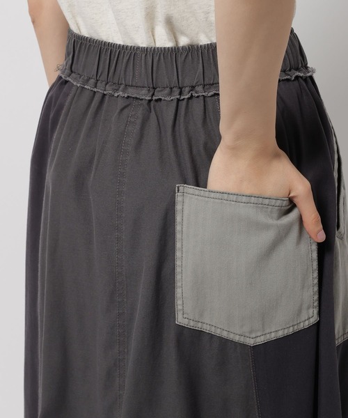 niko and...（ニコアンド）の「リメイクライクセミフレアスカート（スカート・レディース・アイボリー/カーキ/チャコール・FREE）」の16枚目の写真