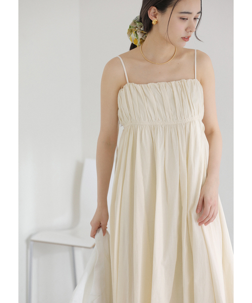 La TOTALITE（ラトータリテ）の「《WEB限定》【洗える】ギャザーキャミワンピース（ワンピース・レディース・ブラック/ホワイト/ベージュ・38/36）」の17枚目の写真