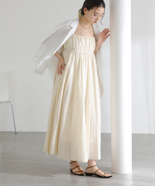 La TOTALITE（ラトータリテ）の「《WEB限定》【洗える】ギャザーキャミワンピース（ワンピース・レディース・ブラック/ホワイト/ベージュ・38/36）」の20枚目の写真