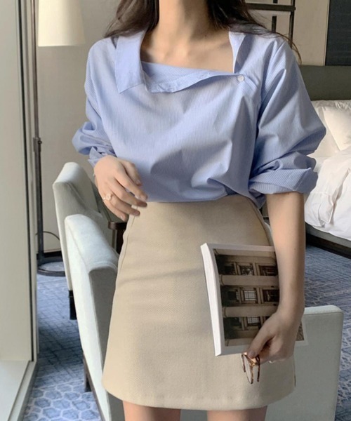 mielu(ミエル)の「アシンメトリーカラーストライプシャツ(シャツ/ブラウス・レディース・ブルー・LARGE/MEDIUM/SMALL)」の5枚目の写真
