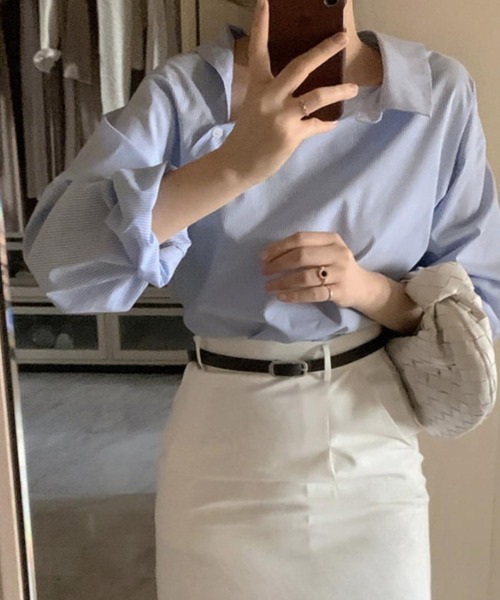 mielu(ミエル)の「アシンメトリーカラーストライプシャツ(シャツ/ブラウス・レディース・ブルー・LARGE/MEDIUM/SMALL)」の4枚目の写真