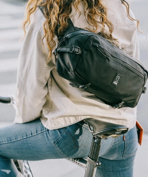 CHROME（クローム）の「CHROME/クローム　KADET 9L（ボディバッグ/ウエストポーチ・メンズ・ブラック・FREE）」の15枚目の写真