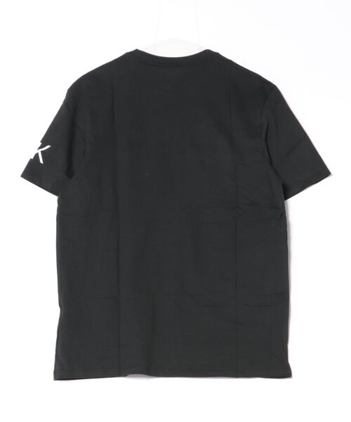 Calvin Klein（カルバン・クライン）の「CALVIN KLEIN 半袖Tシャツ（Tシャツ/カットソー・メンズ・アイボリー/ホワイト/ブラック/ブルー系その他・MEDIUM/SMALL/LARGE/X-LARGE）」の5枚目の写真