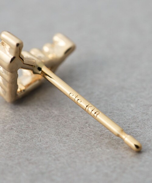 ete（エテ）の「[ゾディアック] K10YG ダイヤモンド ピアス /やぎ座（ピアス（片耳用）・レディース・イエローゴールド・FREE）」の4枚目の写真