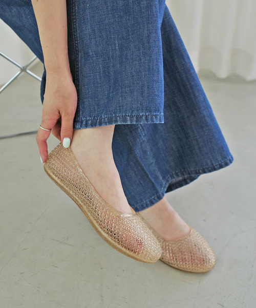 MOHI(モヒ)の「《別注カラーあり》MOHI/モヒ メッシュフラットシューズ 3-2533- PVC(パンプス・レディース・ベージュ/ブラック・38/37/36/39)」の1枚目の写真
