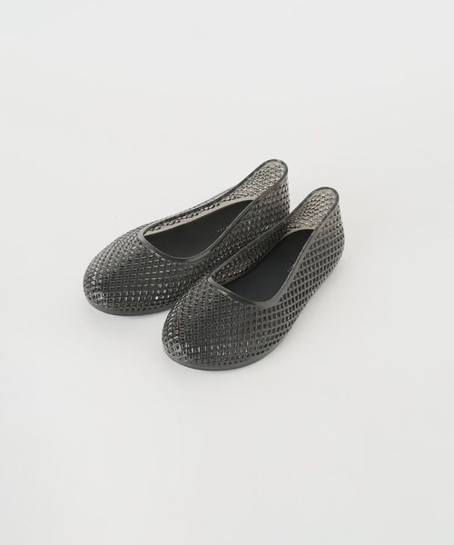 MOHI(モヒ)の「《別注カラーあり》MOHI/モヒ メッシュフラットシューズ 3-2533- PVC(パンプス・レディース・ベージュ/ブラック・38/37/36/39)」の22枚目の写真